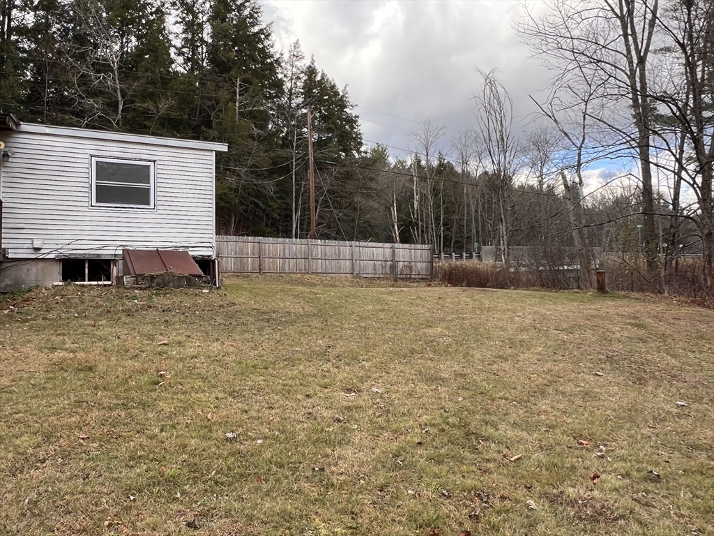 79 Berkshire Trail Property Photo 8