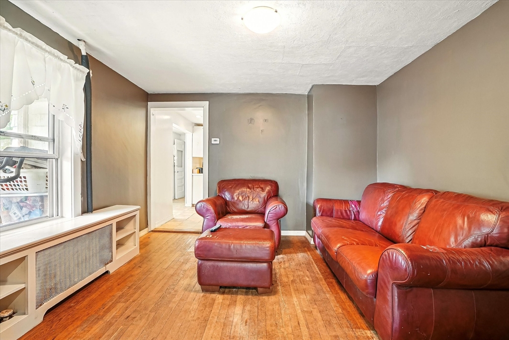 22 Douglas Ave Property Photo 10