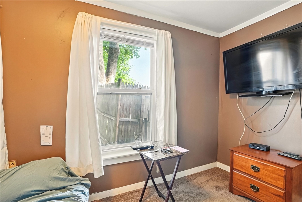 22 Douglas Ave Property Photo 15