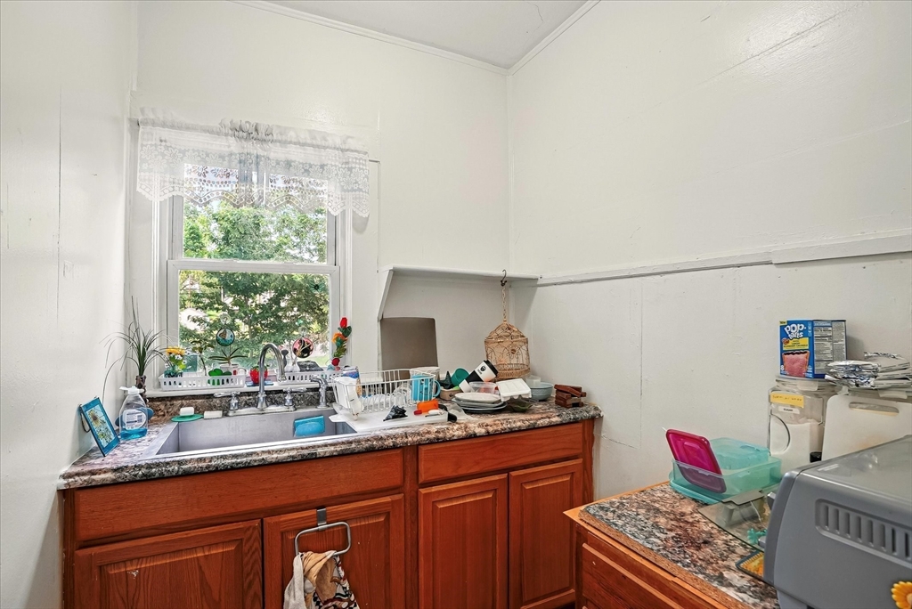 22 Douglas Ave Property Photo 28