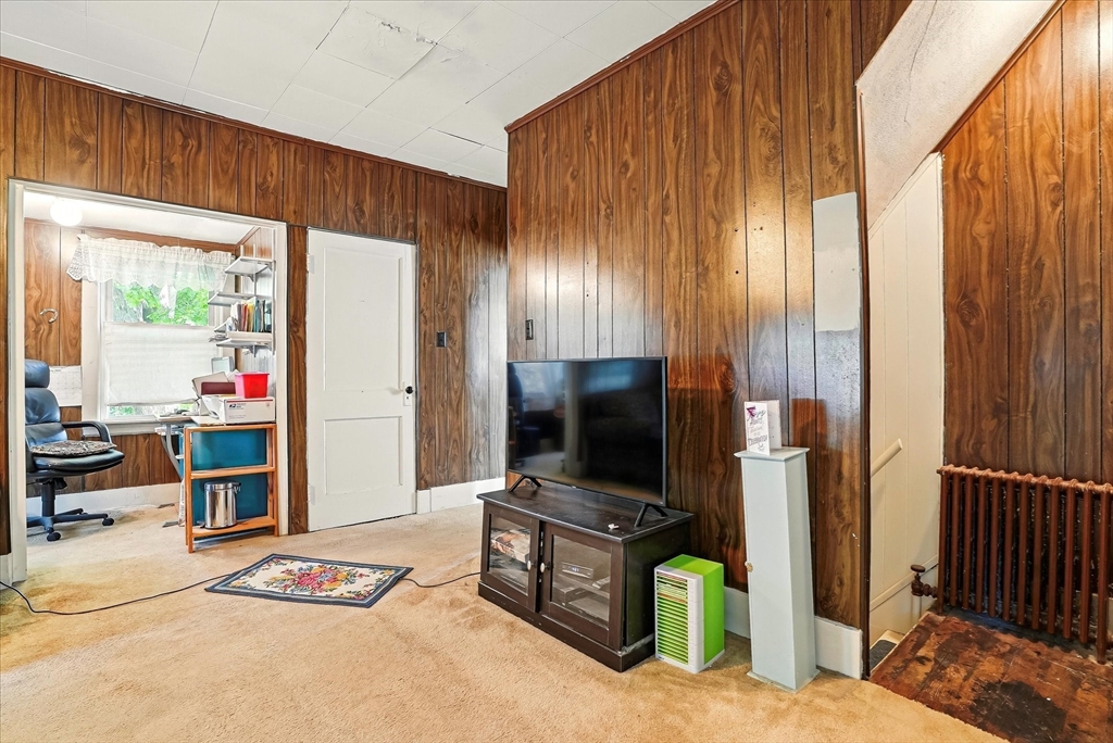 22 Douglas Ave Property Photo 33