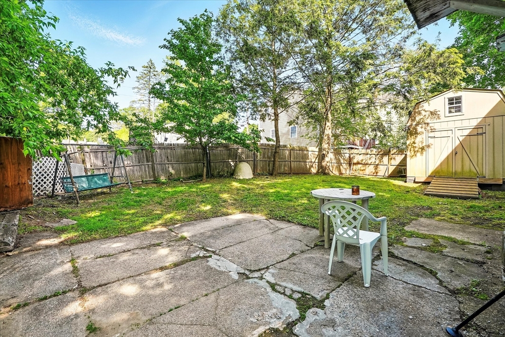 22 Douglas Ave Property Photo 41
