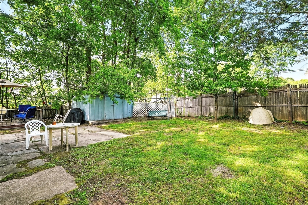 22 Douglas Ave Property Photo 42