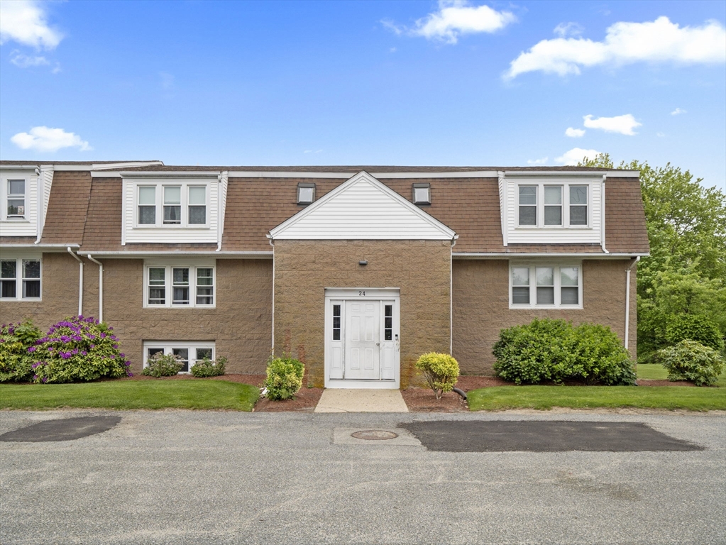 24 Bettys Pond Rd # K Property Photo 1
