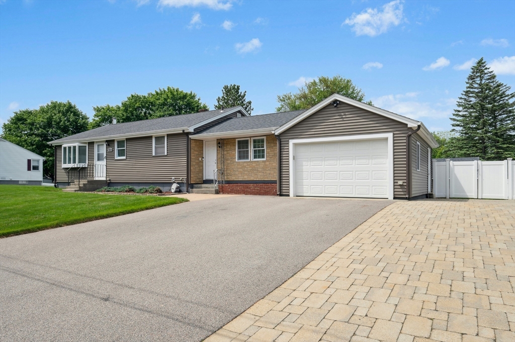 26 Falmouth Dr