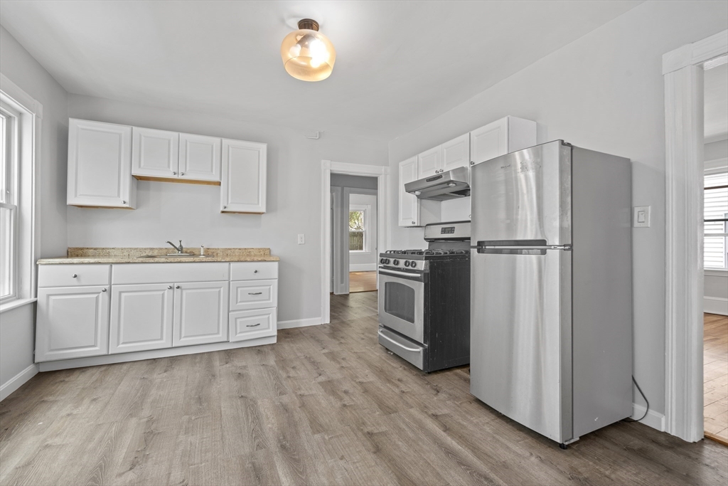 7-9 Meridian Pkwy Property Photo 6