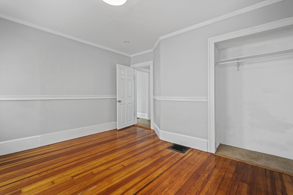 7-9 Meridian Pkwy Property Photo 10