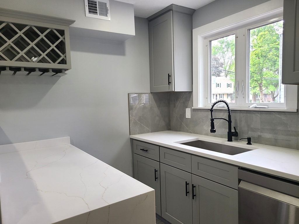 54 Federal St Property Photo 15