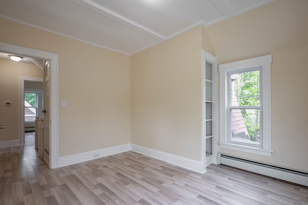1146 Main Property Photo 12