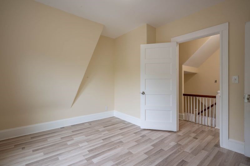 1146 Main Property Photo 17