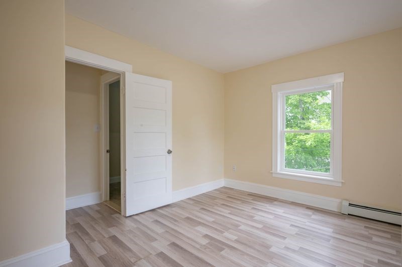 1146 Main Property Photo 28