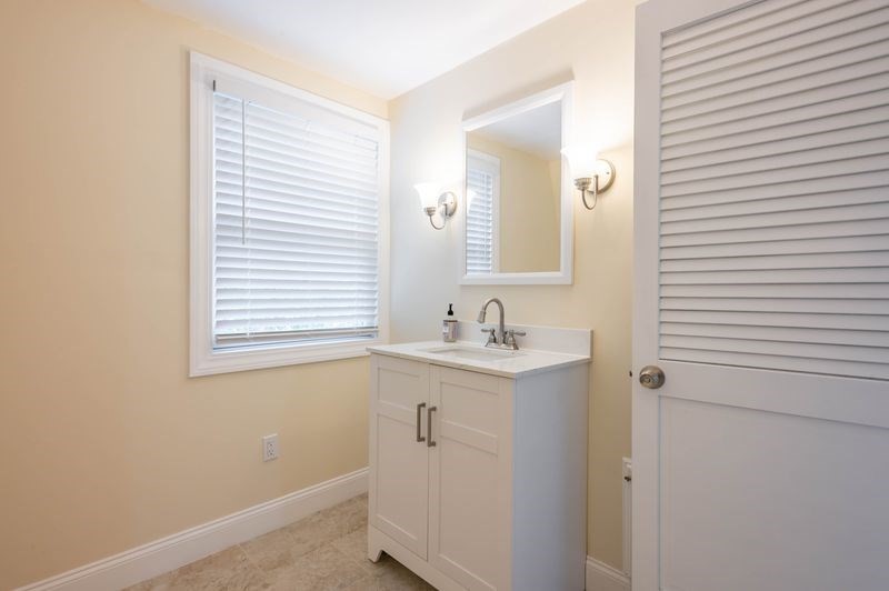 1146 Main Property Photo 30