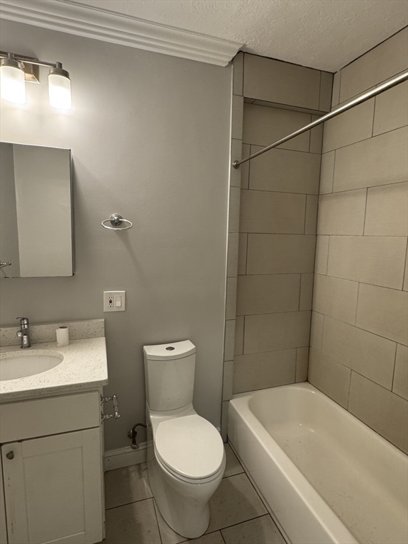 14 Townsend # 1 Property Photo 5