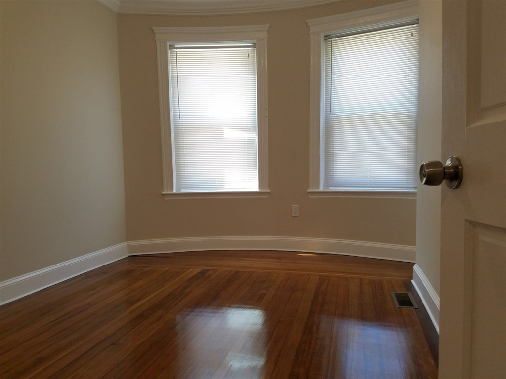 14 Townsend # 1 Property Photo 12
