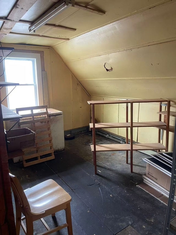 517 Main St Property Photo 27