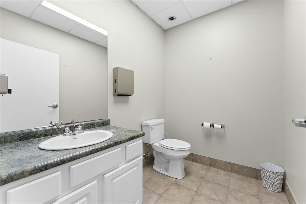 5 Springdale Ave Property Photo 14