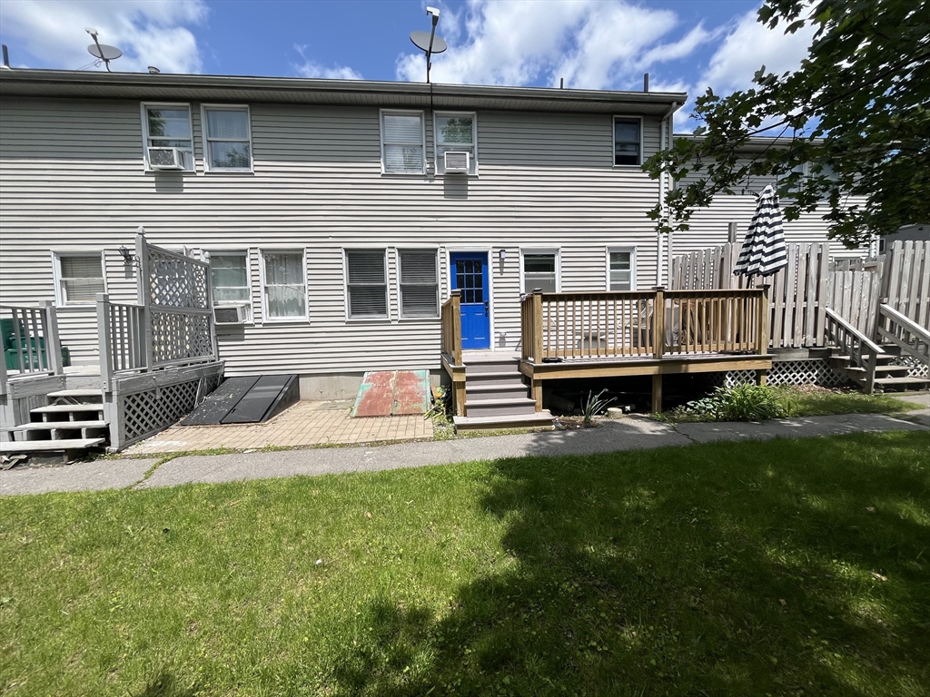 35 Wall # B Property Photo 1