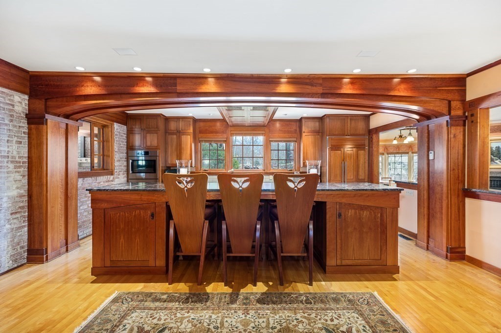 99 Essex Street Property Photo 7
