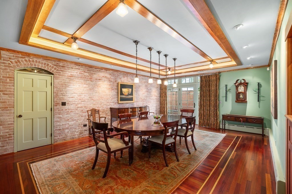 99 Essex Street Property Photo 17