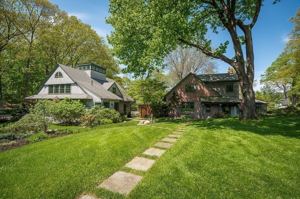 99 Essex Street Property Photo 35