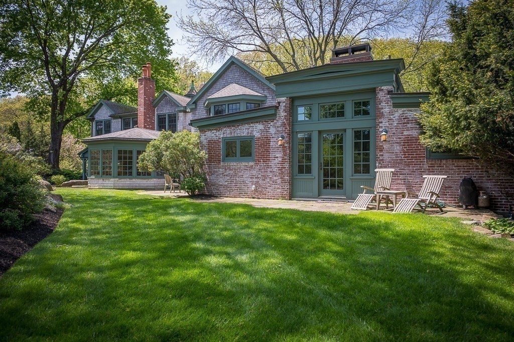 99 Essex Street Property Photo 40