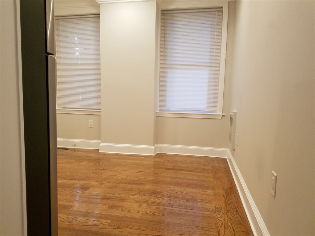 14 Townsend # 3 Property Photo 16