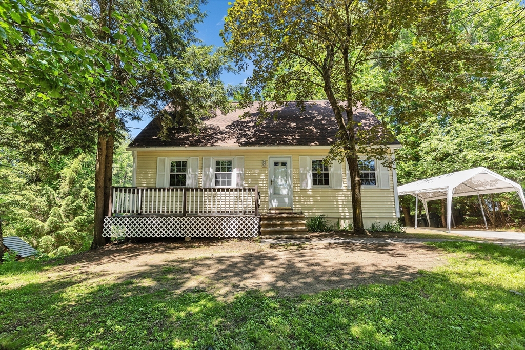 11 Mayflower Property Photo 1