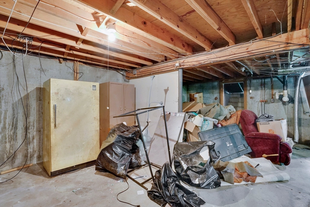 36 County Rd Property Photo 28