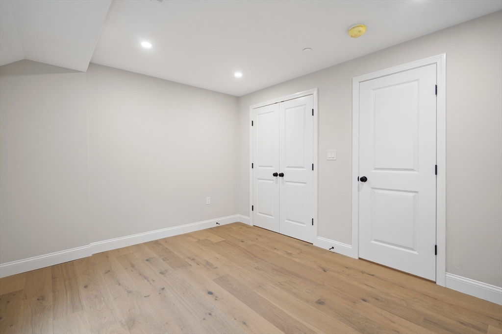57 Nottinghill # 1 Property Photo 7