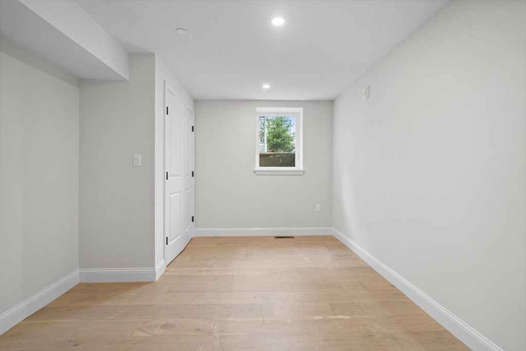 57 Nottinghill # 1 Property Photo 8