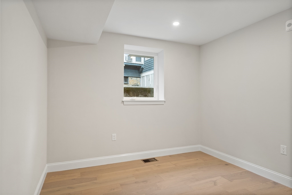 57 Nottinghill # 1 Property Photo 10