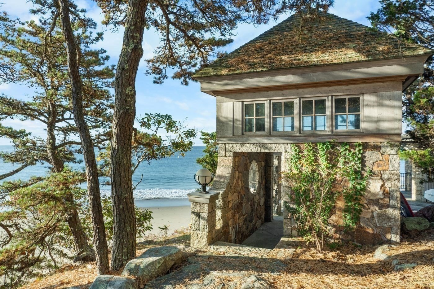 239 Summer Property Photo 12