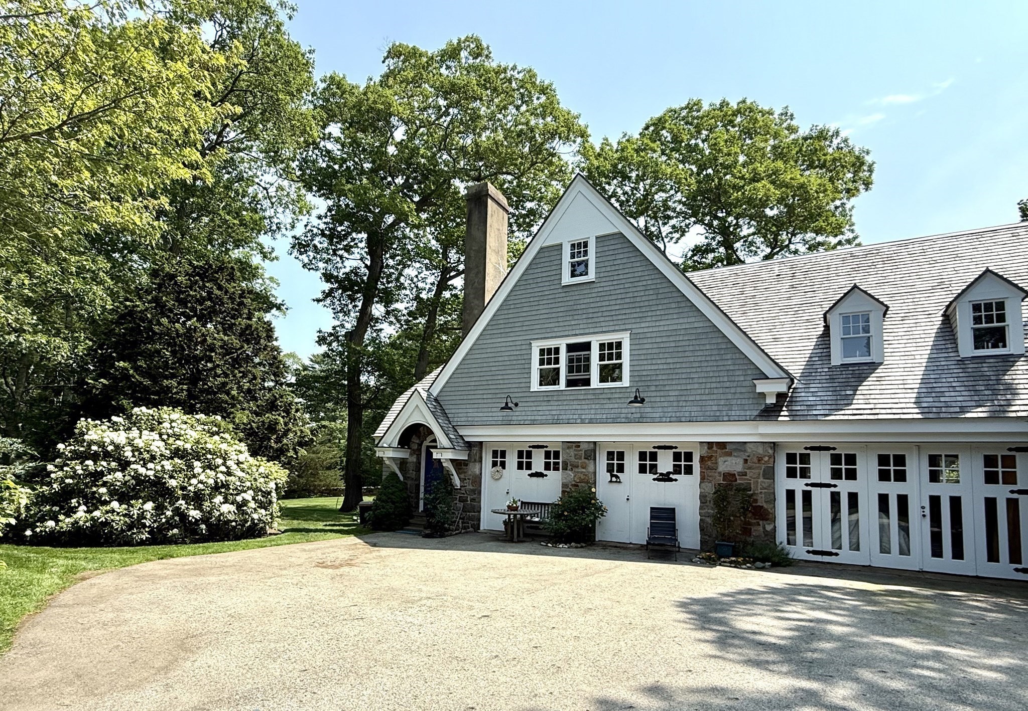 239 Summer Property Photo 14