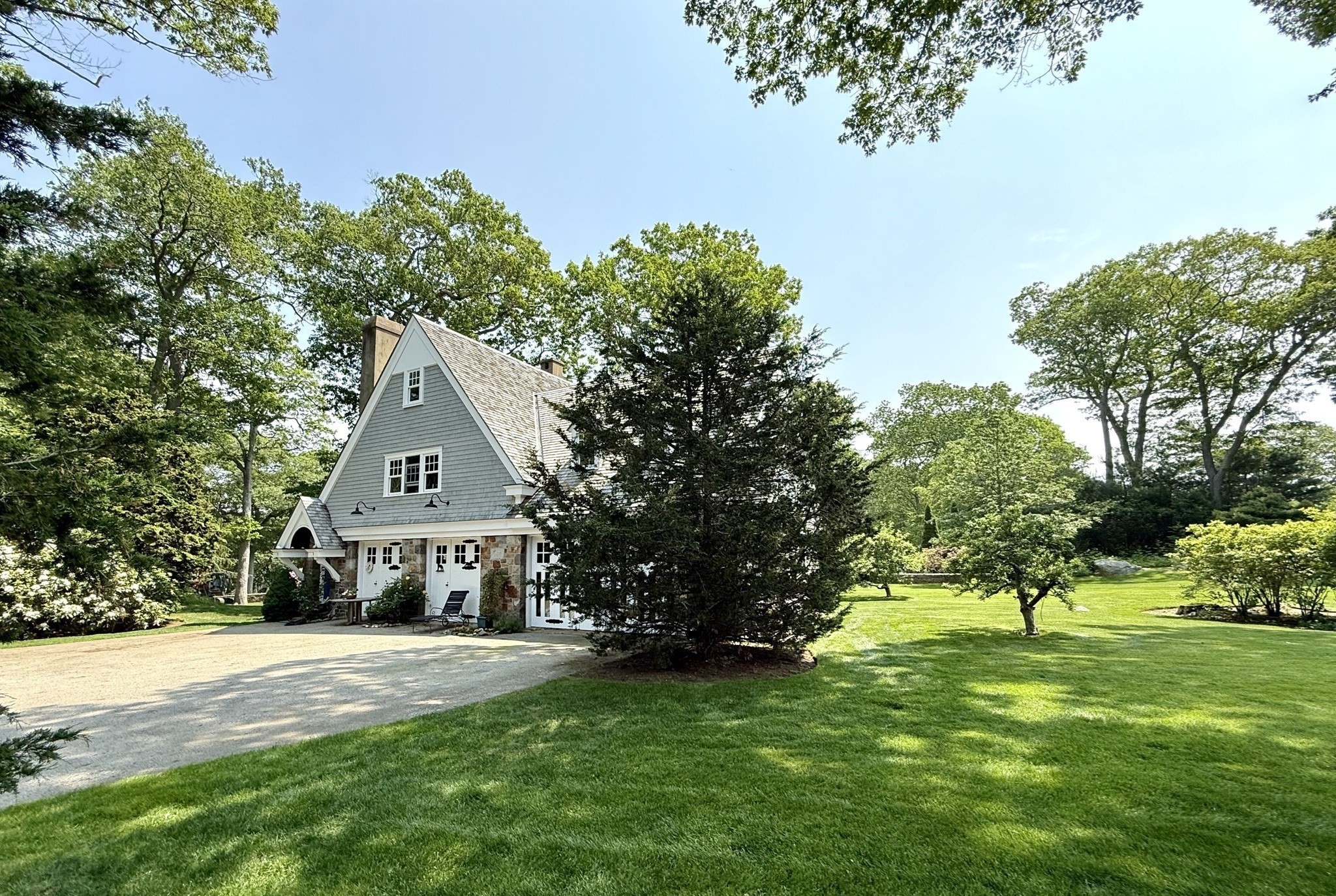 239 Summer Property Photo 15