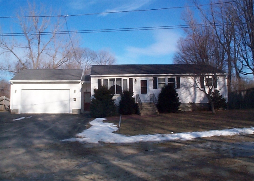 24 Garrison Avenue Property Photo 1