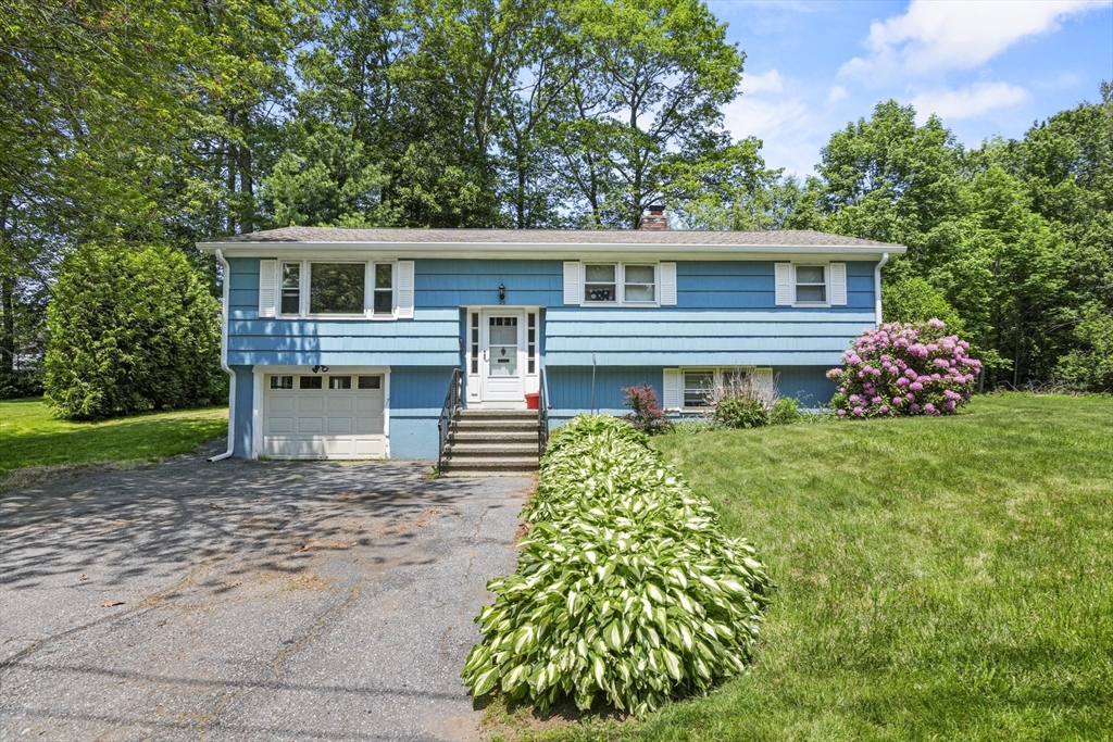 29 Mayflower Circle Property Photo 1