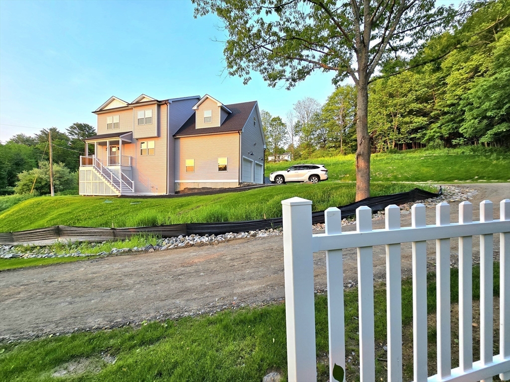 6 Eagleton St Property Photo 1