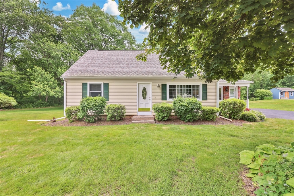 40 Oak Knoll Dr Property Photo 1