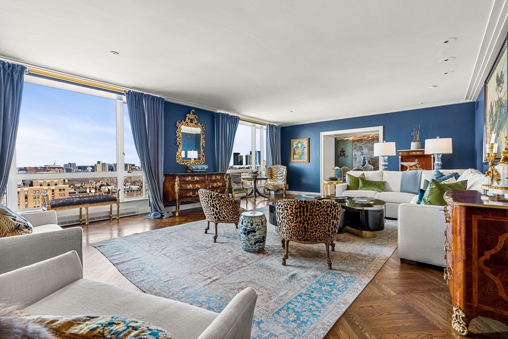 2 Commonwealth Avenue Property Photo 1