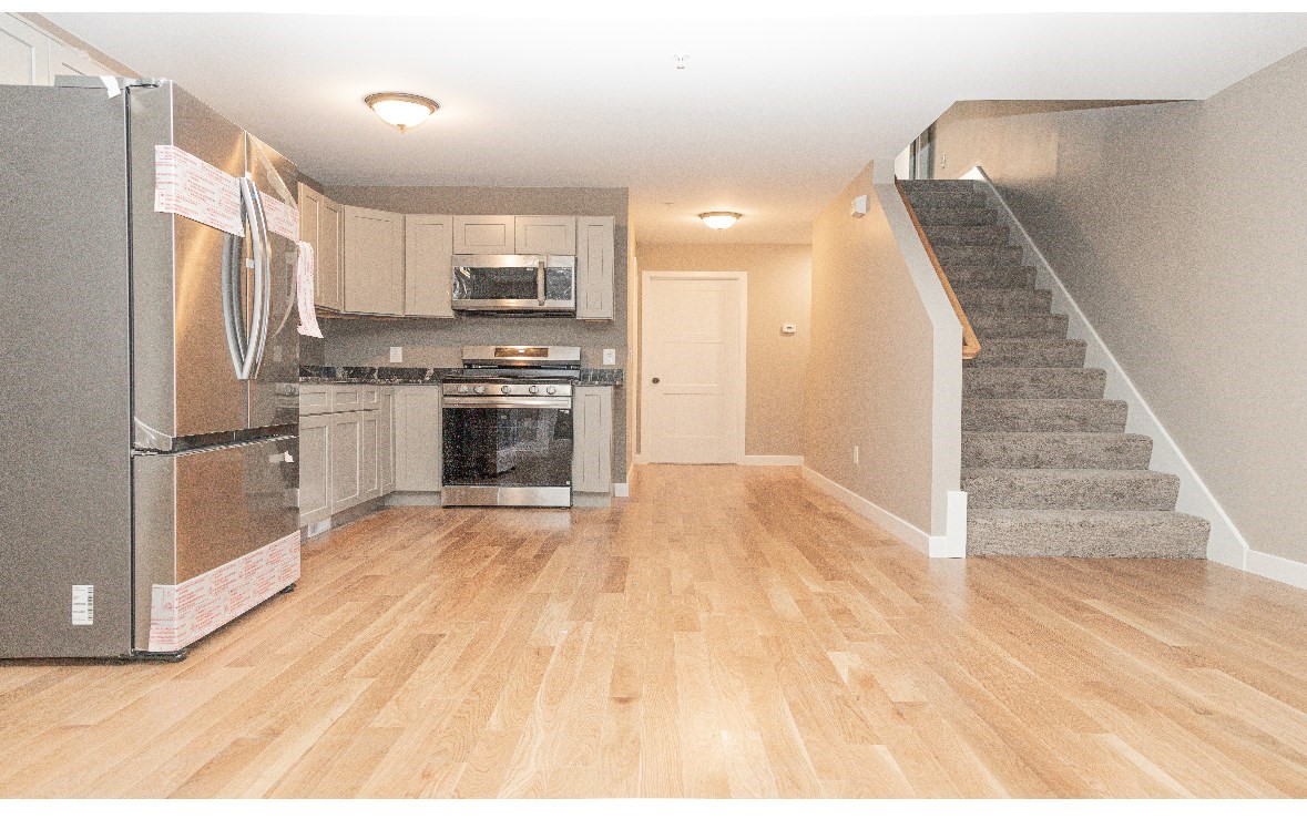 54 Richards St # 0 Property Photo 4