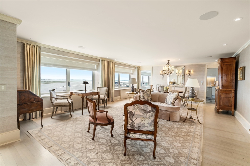 85 E India Row Property Photo 1