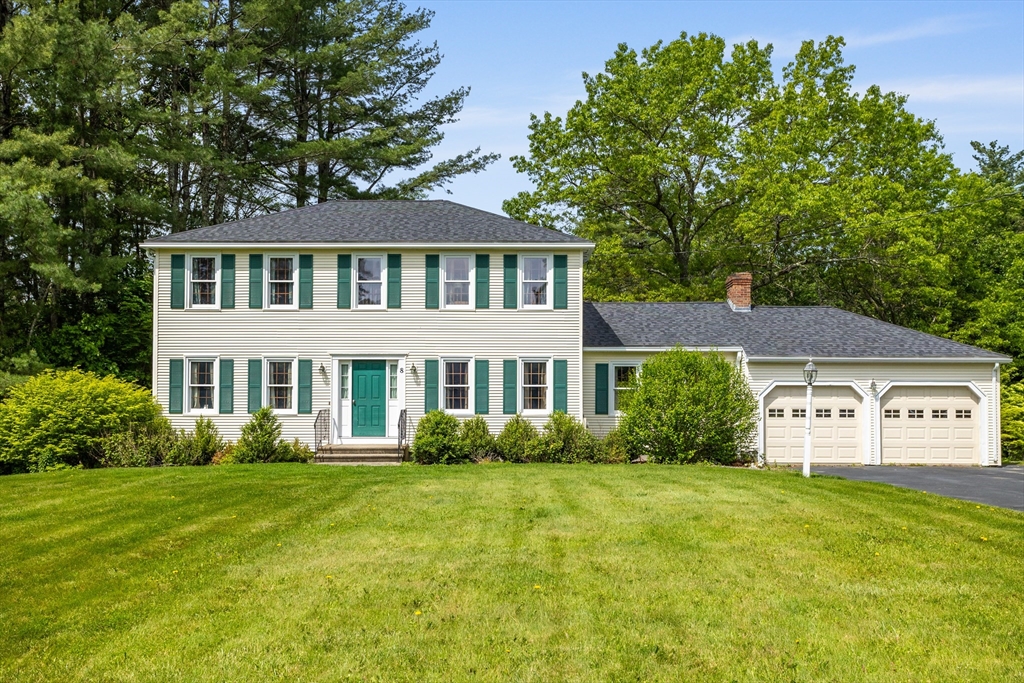 8 Macleod Lane Property Photo 1