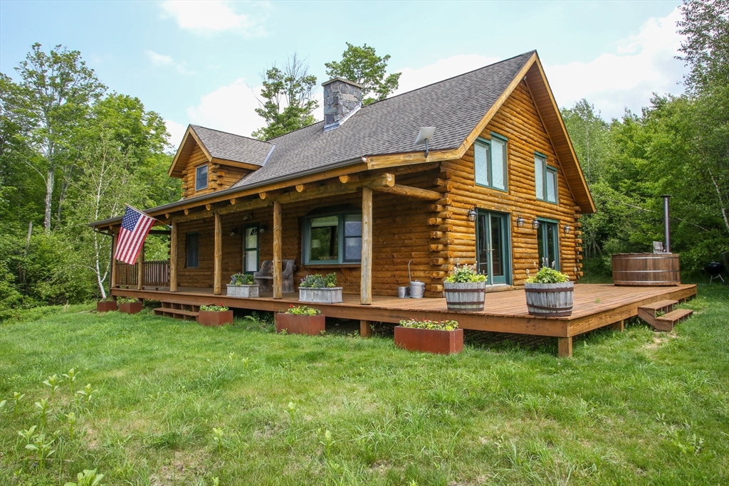 15 Stephanie Ln Property Photo 1