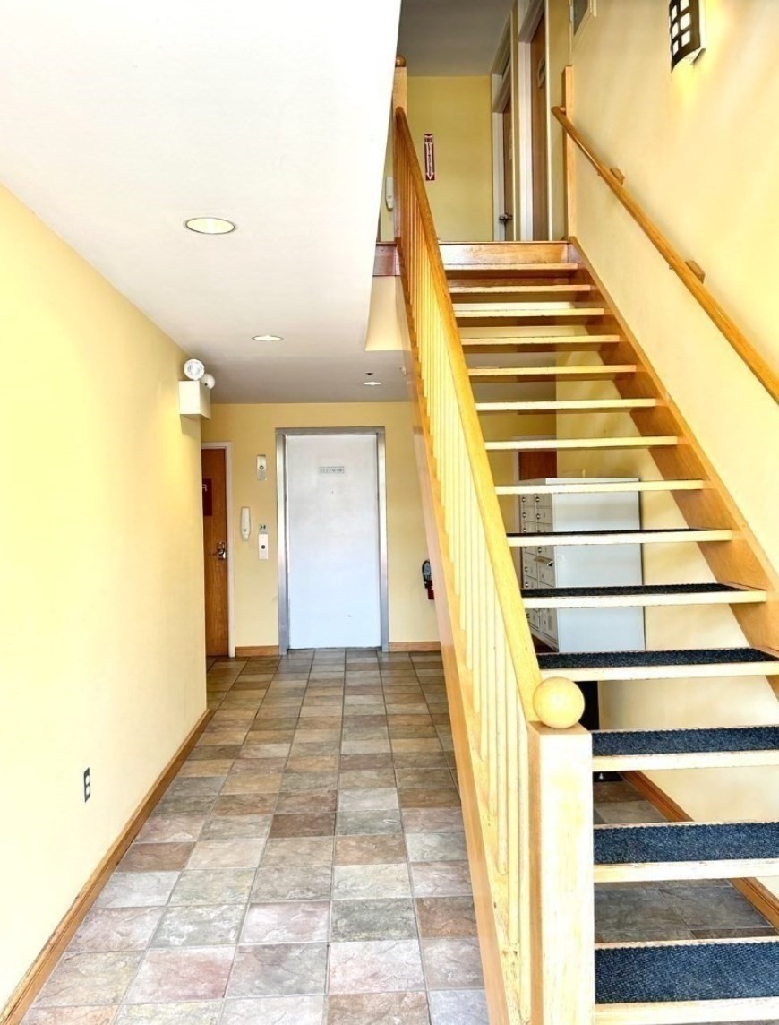 491 Maple Street Property Photo 3