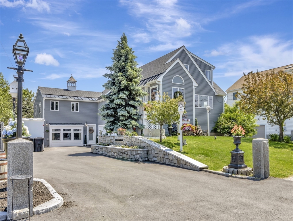 10 Vernon Ave