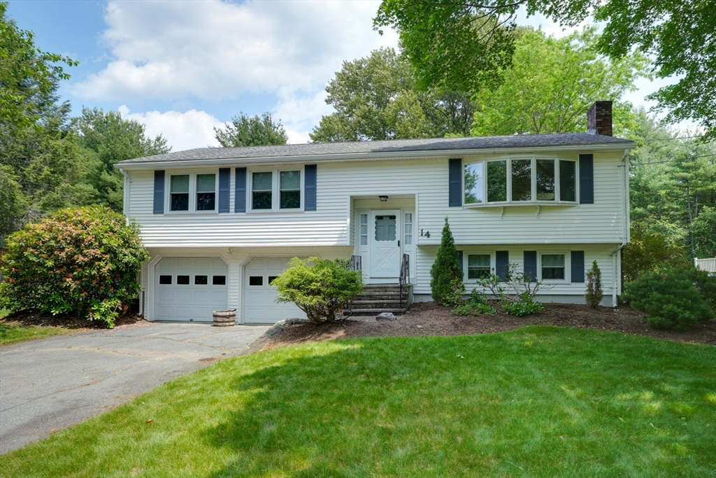 14 Fay Ln Property Photo 1