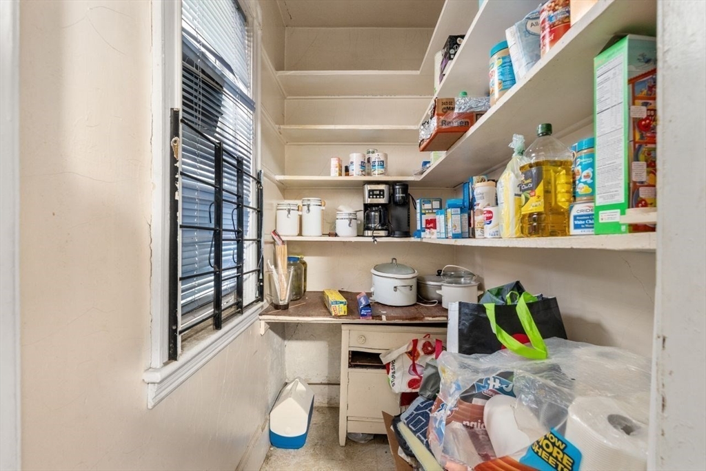 15 Nightingale St Property Photo 15