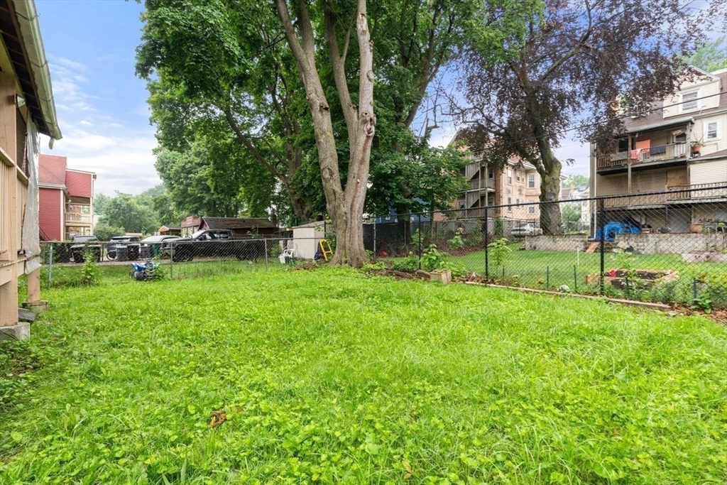 15 Nightingale St Property Photo 26