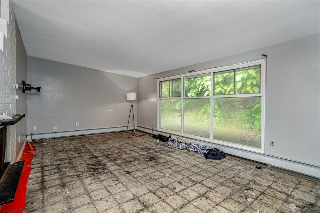 61 Barry Rd Property Photo 10