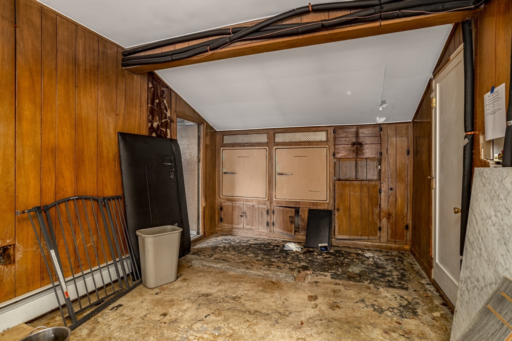 61 Barry Rd Property Photo 32